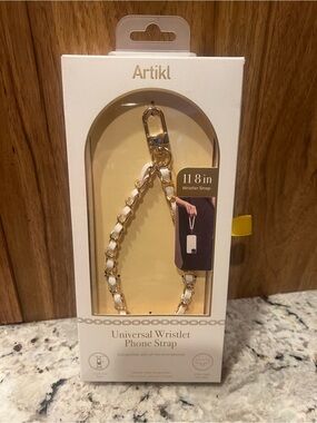 Cream and Gold Chain-Link Wristlet Phone Strap